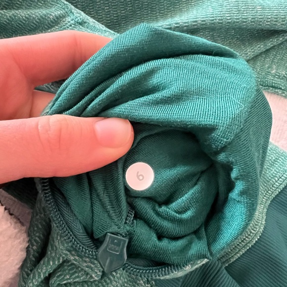 Lululemon Jacket - Picture 5 of 5